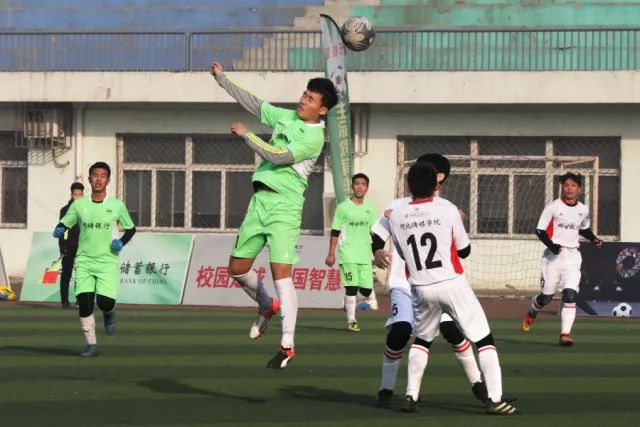 法国球员在上海大师赛爆发怒火，弃拍离场引发观众恐慌